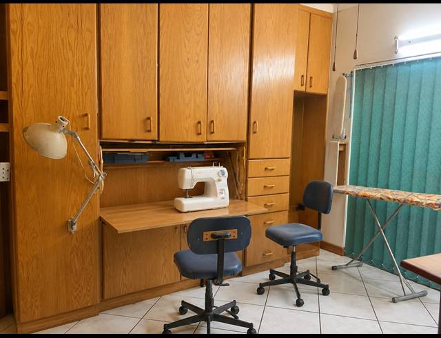 3 BEDROOM FREEHOLD FOR SALE IN VANDERBIJLPARK CE 5